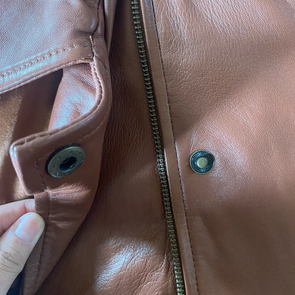 Leather Jacket! - Picture 4 of 6